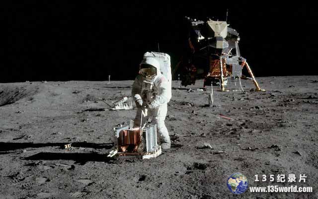 apollo-11.jpg