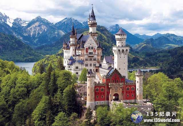 Schloss-Neuschwanstein.jpg