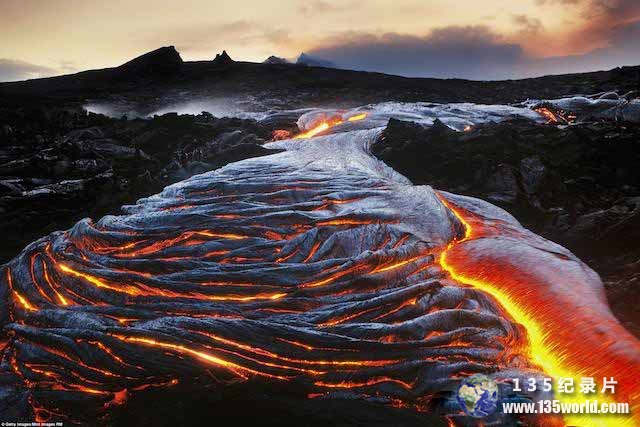 Hawaii-Volcanoes-National-Park-1.jpg